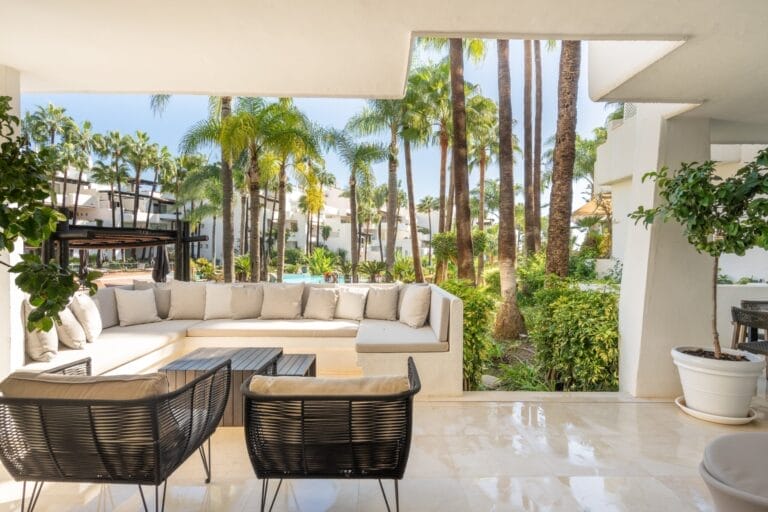 Beautifully renovated three bedroom garden apartment in Puente Romano, Marbella