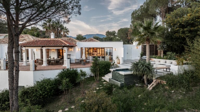 Majestic villa inspired by the traditional Spanish farmhouses in El Madroñal , Benahavis