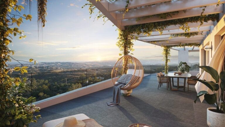 Modern penthouse in a gated complex, Mijas