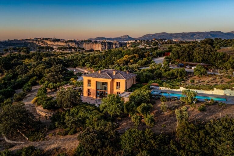 Villa La Mandaluz, a unique and inspiring home where art and architecture converse, surrounded by protected countryside in Ronda, Málaga
