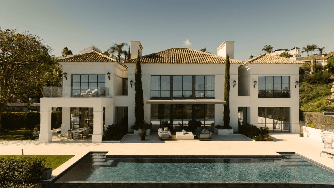 Los flamingos property