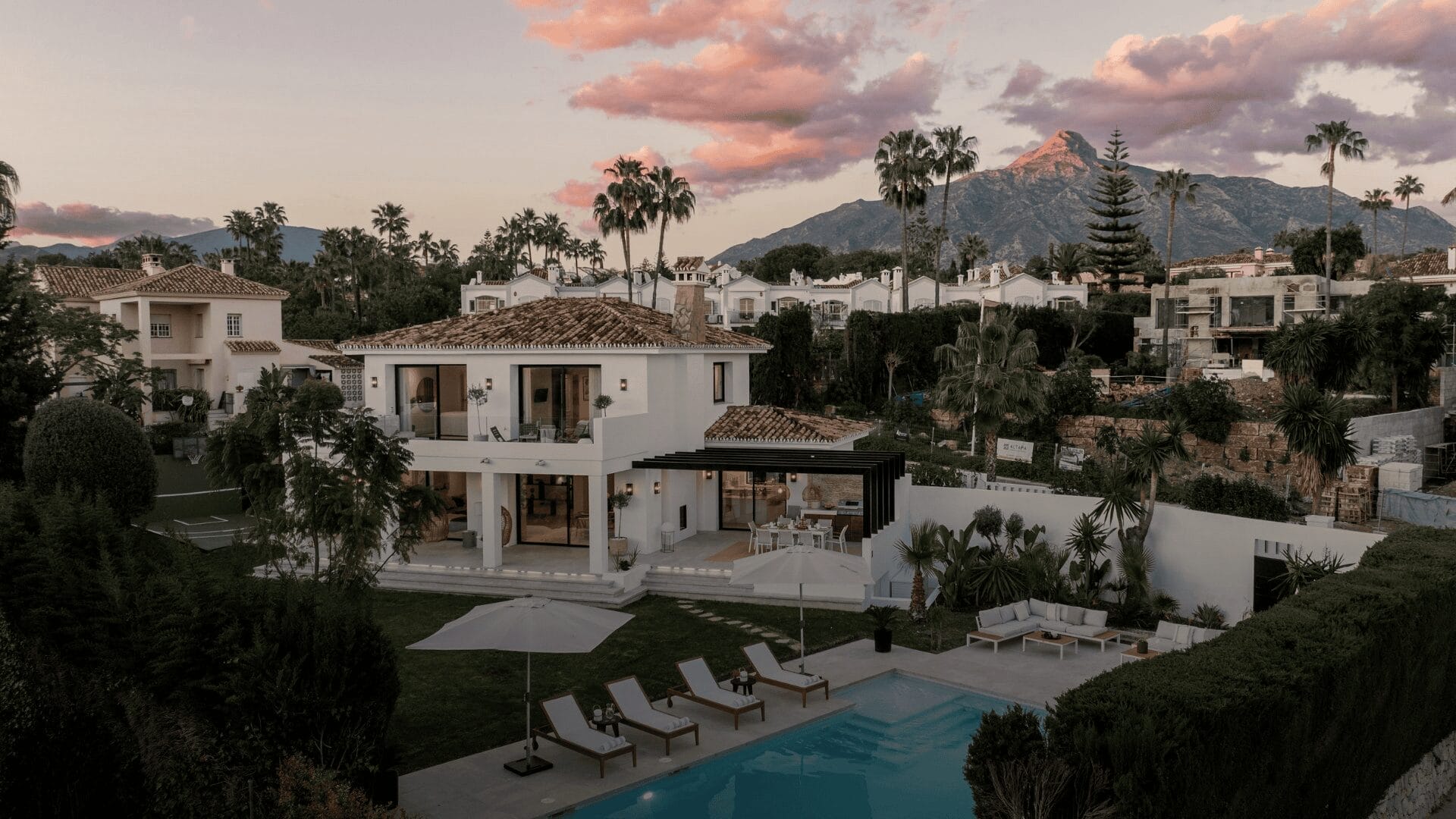 Costa-del-Sol-2025-The-Best-Areas-for-Premium-Inv Costa del Sol 2025 The Best Areas for Premium Inv - Christie's Costa del Sol