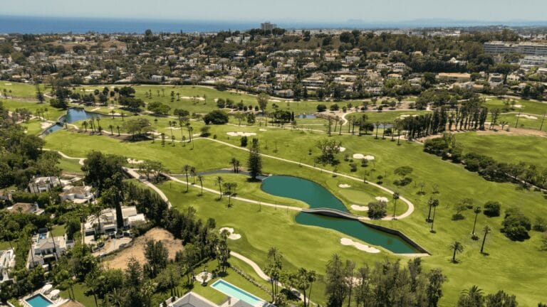 Las Brisas Area Guide 2 - Christie's Costa del Sol