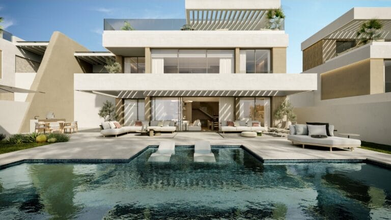 Luxurious seafront villa: the essence of Mediterranean living in Marina del Este, La Herradura,