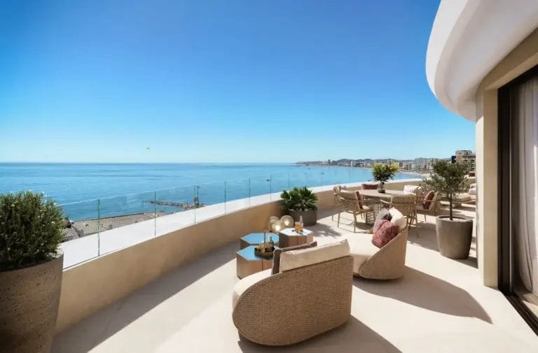 Modern Penthouse with sea views near the beach, Fuengirola, Málaga