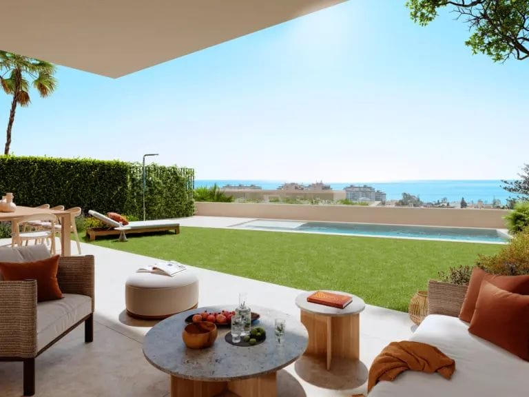 Luxurious residential family home with panoramic Sea views in East Málaga