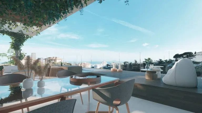 Sky top villa with panoramic sea views in El Higuerón