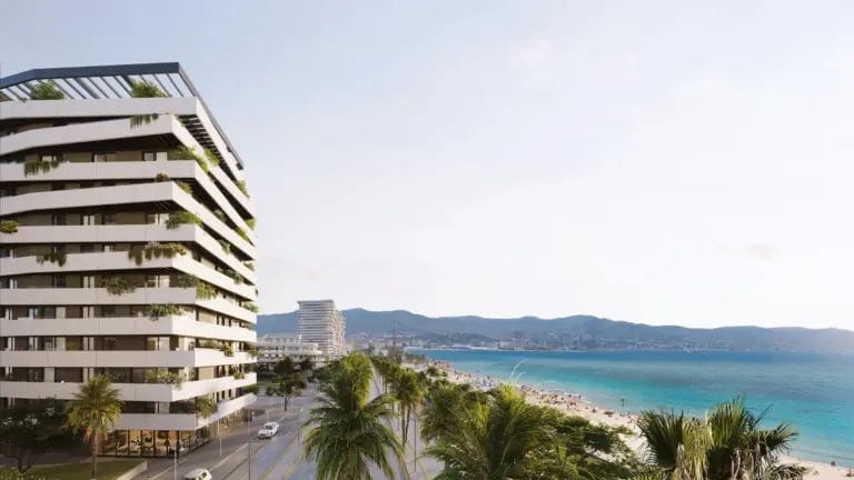 Frontline beach duplex penthouses in Málaga's Golden Mile
