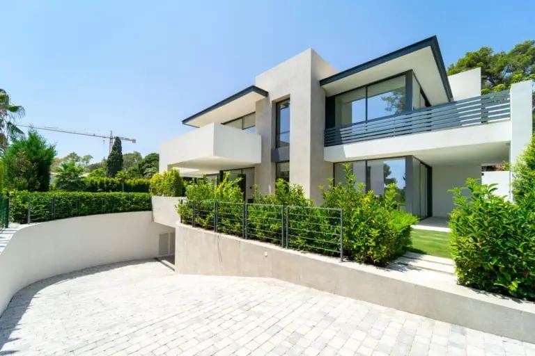 Magnificent 5-Bedroom Villa in La Carolina, Marbella’s Golden Mile