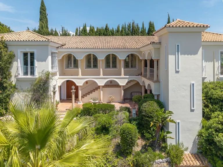 Casa Greco:  a timeless andalusian elegance with panoramic Mediterranean views in El Herrojo Alto, Benahavís