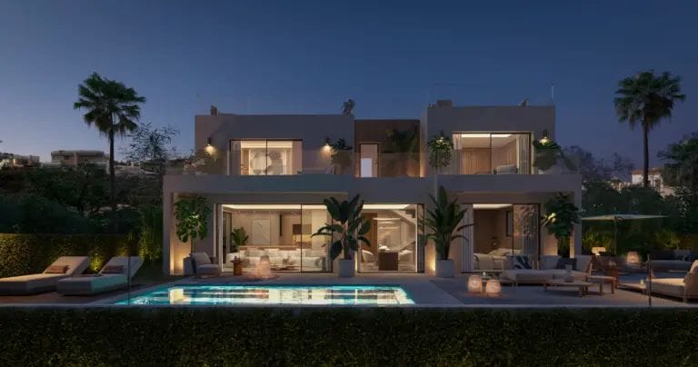 Living Between the Sea and the Fairway: Three Villas Next to El Chaparral
