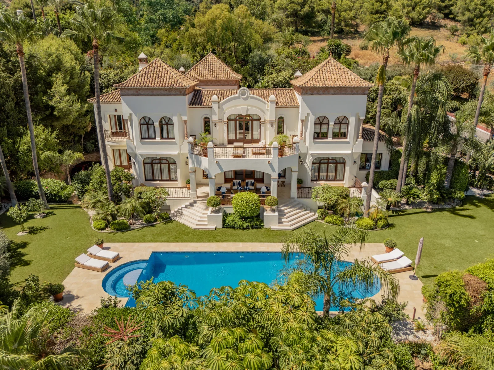 A distinguished Mediterranean villain Sierra Blanca, Marbella A distinguished Mediterranean villain Sierra Blanca, Marbella